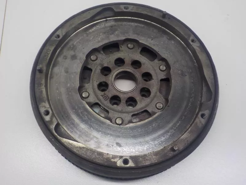 Маховик двигателя BS267422