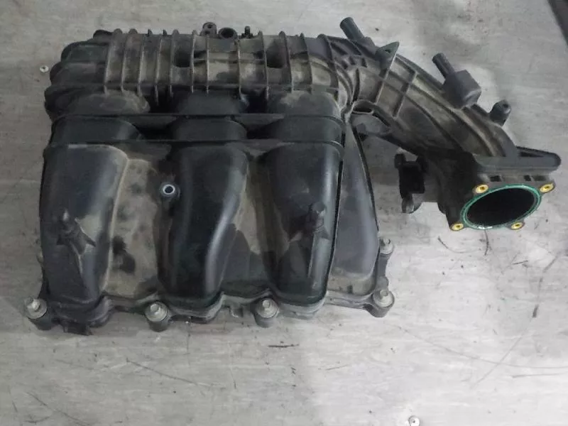 Впускной коллектор ST300738