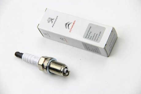 Свеча зажигания CITROEN/PEUGEOT BS277932 Свеча зажигания CITROEN/PEUGEOT BS277932
