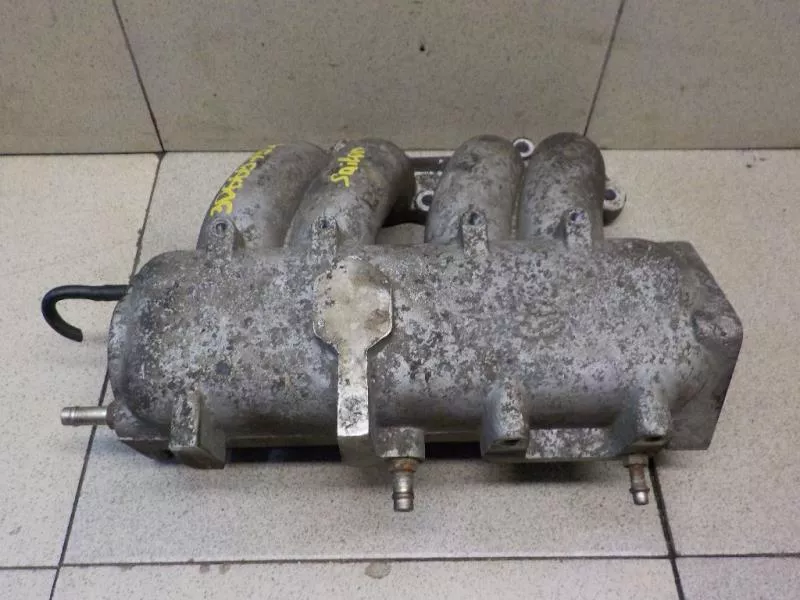 Впускной коллектор ST300758