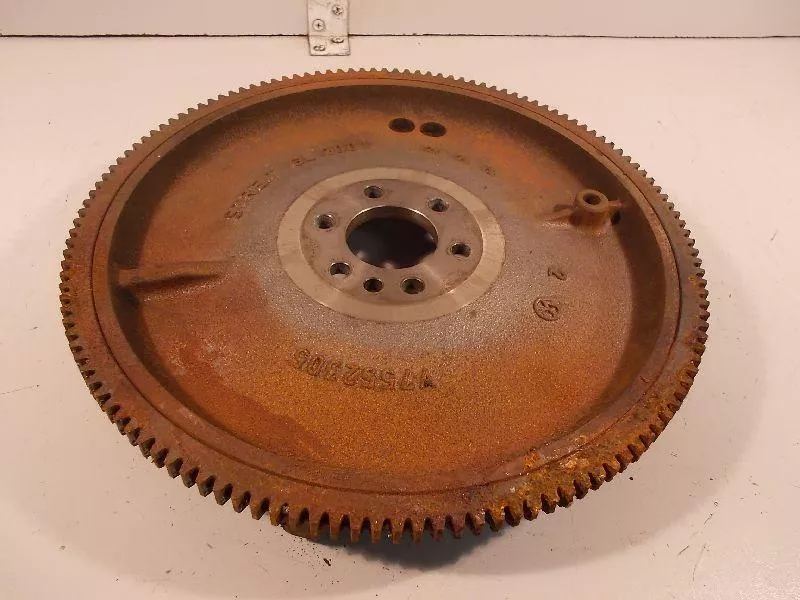 Маховик двигателя BS264977