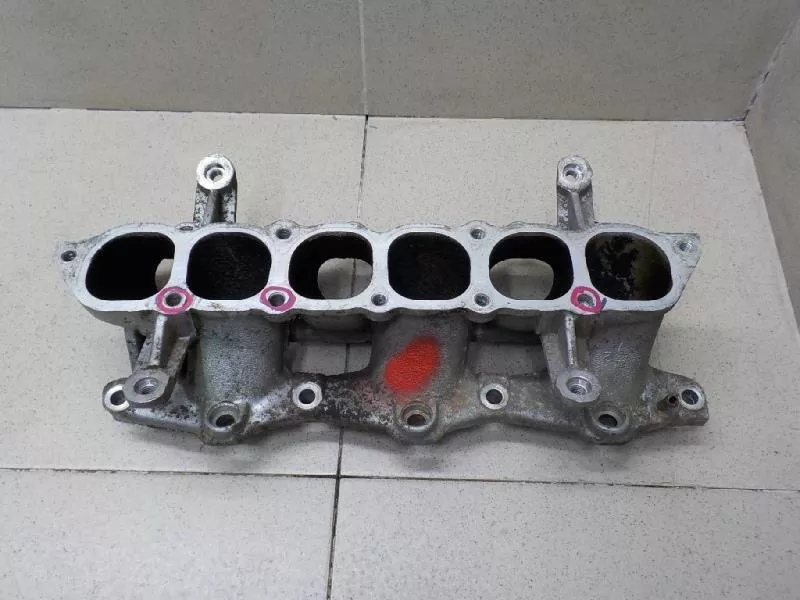 Впускной коллектор ST300680