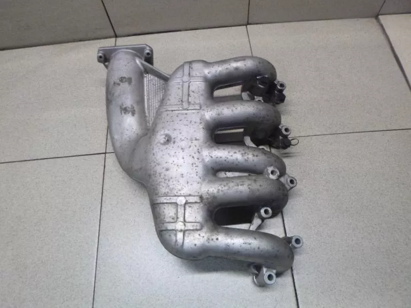 Впускной коллектор ST300673 Впускной коллектор ST300673