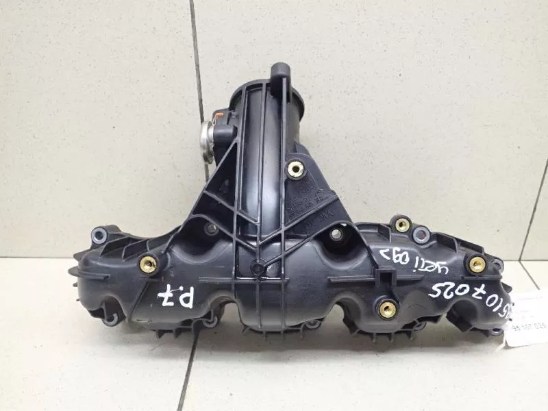 Впускной коллектор ST302379 Впускной коллектор ST302379