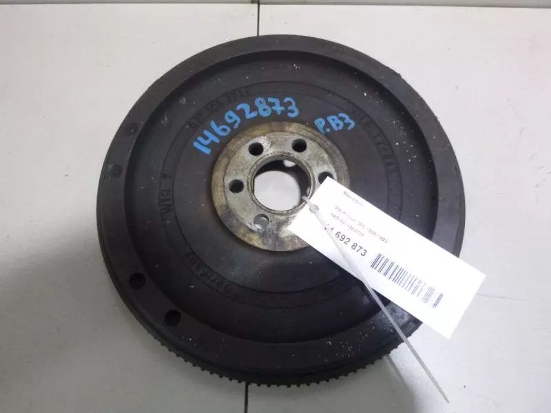 Маховик двигателя BS267150