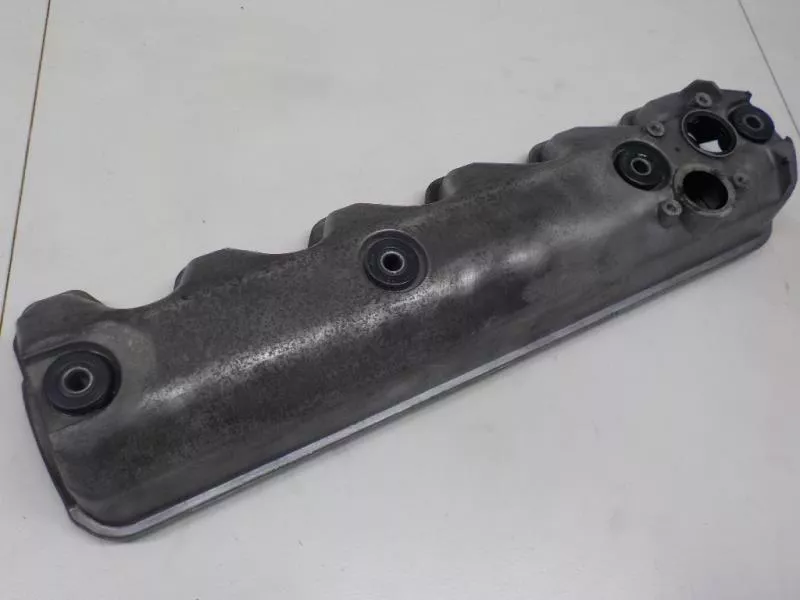 Клапанная крышка ГБЦ BS69796 Клапанная крышка ГБЦ BS69796