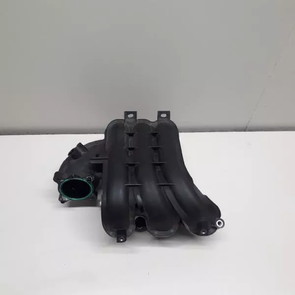 Впускной коллектор ST302985 Впускной коллектор ST302985