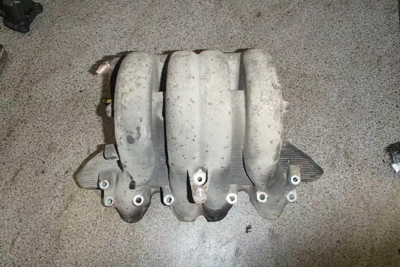 Впускной коллектор ST299870