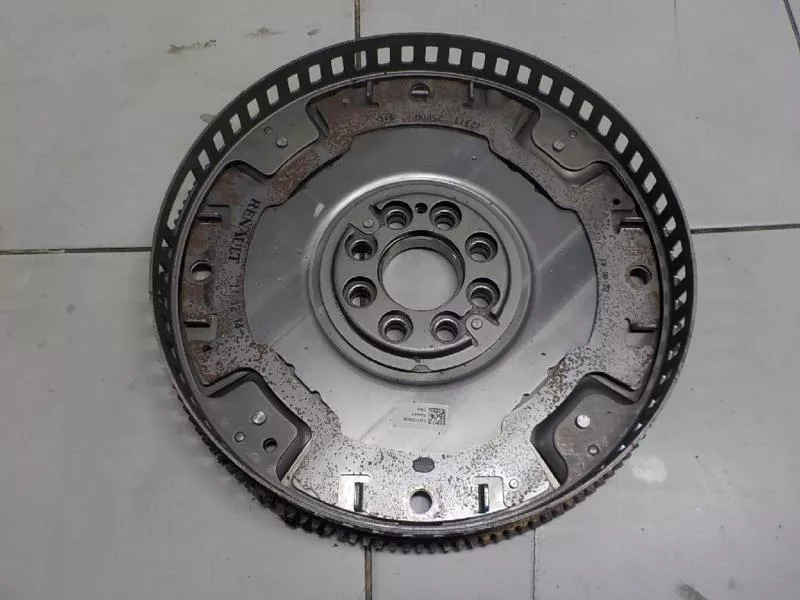 Маховик двигателя BS267304