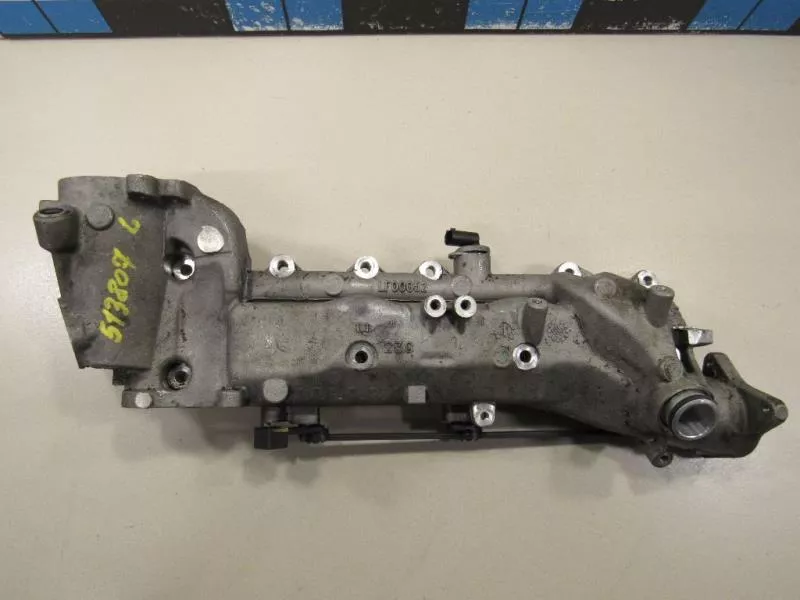 Впускной коллектор ST303099 Впускной коллектор ST303099