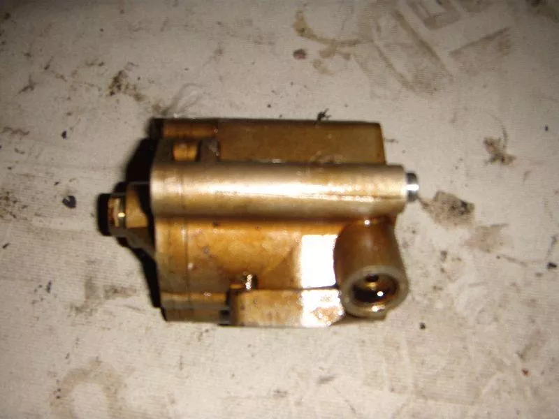 Масляный насос BS252054 Масляный насос BS252054