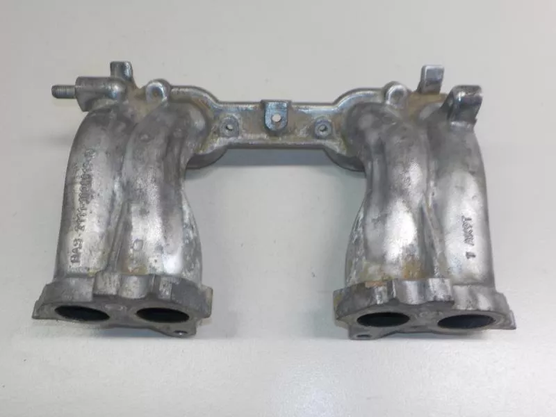 Впускной коллектор ST301199 Впускной коллектор ST301199