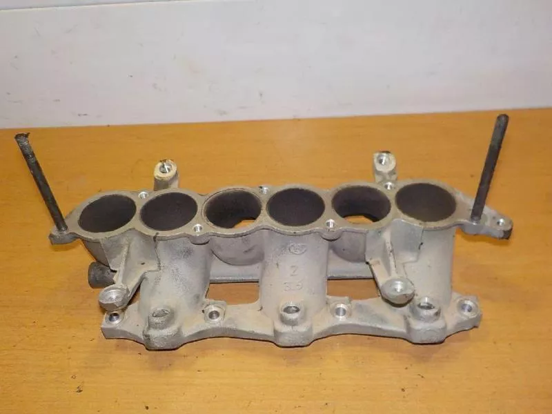 Впускной коллектор ST299950 Впускной коллектор ST299950