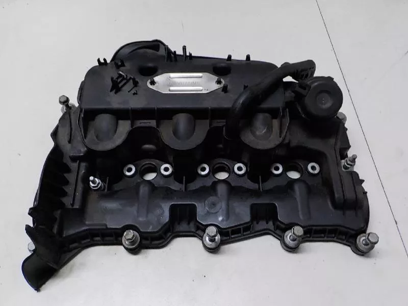 Клапанная крышка ГБЦ BS70632 Клапанная крышка ГБЦ BS70632