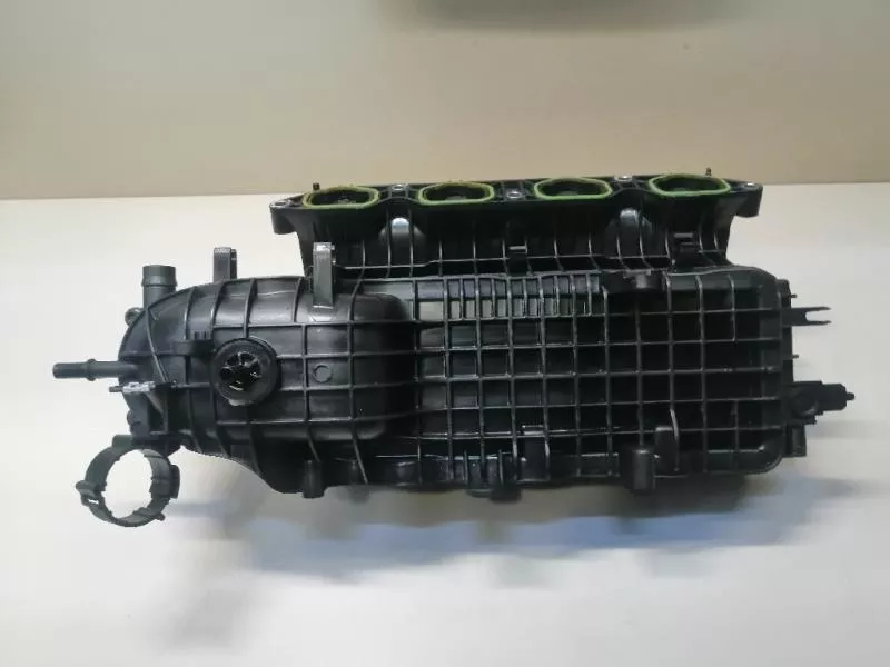 Впускной коллектор ST302844