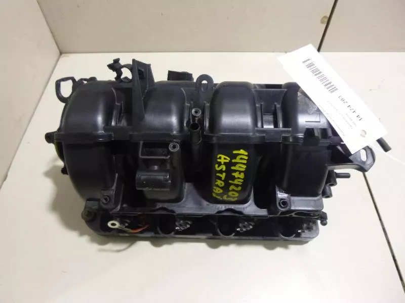 Впускной коллектор ST302570