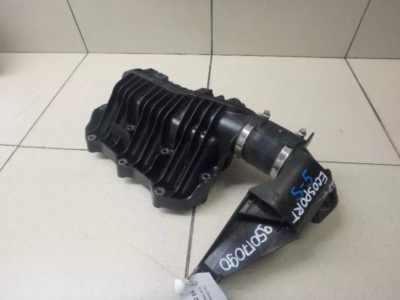 Впускной коллектор ST301542 Впускной коллектор ST301542