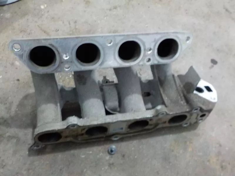 Впускной коллектор ST298099 Впускной коллектор ST298099