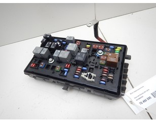 Блок предохранителей BS184392 Блок предохранителей BS184392