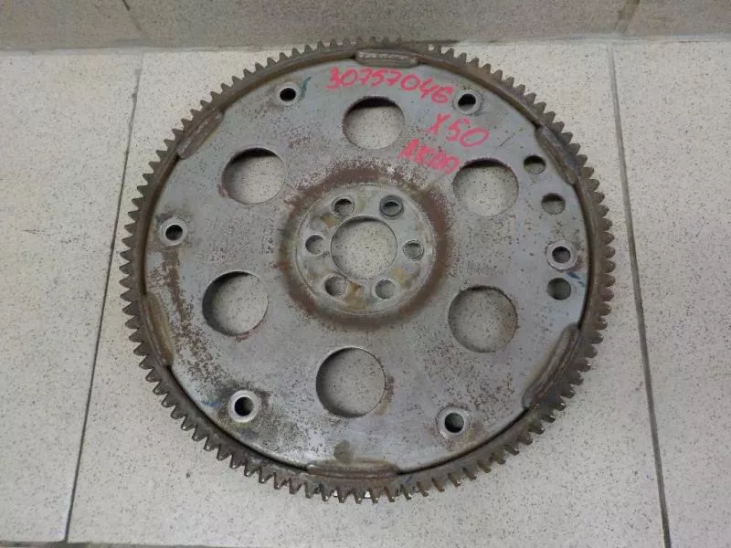 Маховик двигателя BS266458