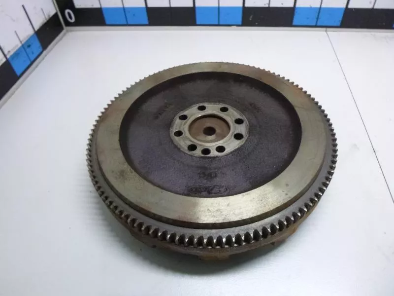 Маховик двигателя BS264873