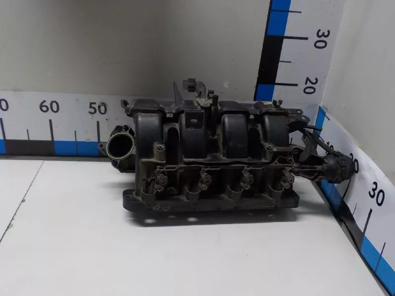 Впускной коллектор ST302582 Впускной коллектор ST302582