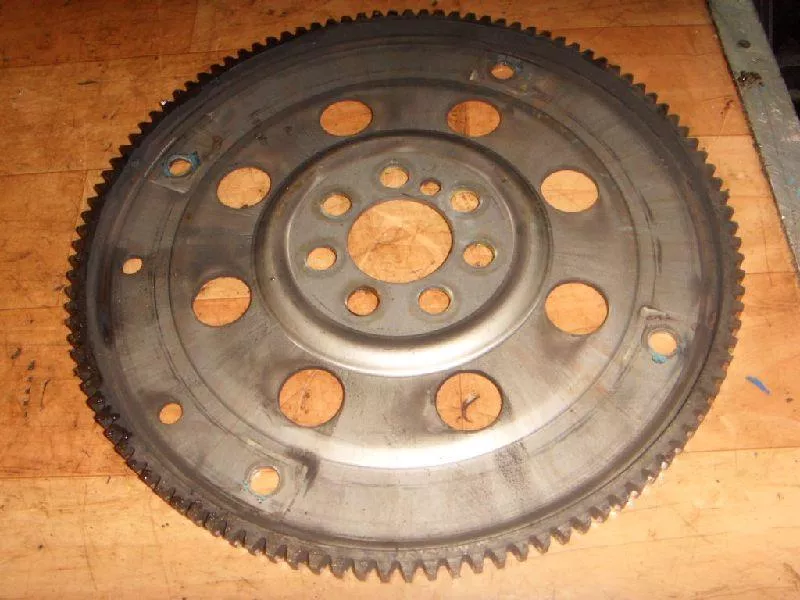 Маховик двигателя BS263518