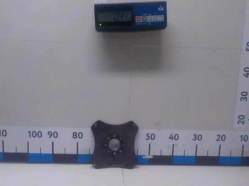 Маховик двигателя BS265058