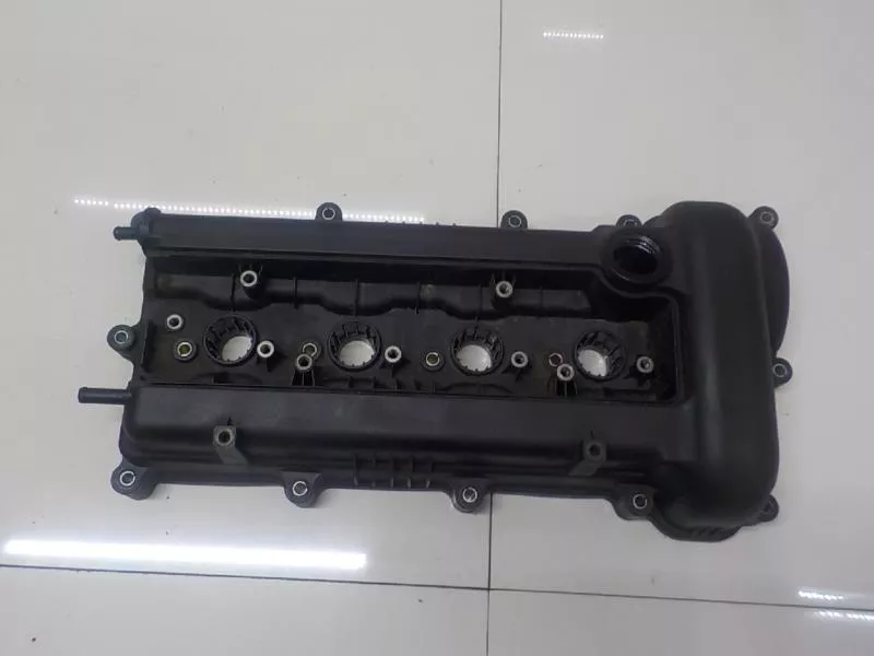 Клапанная крышка ГБЦ BS69923