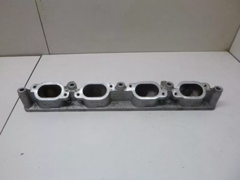 Впускной коллектор ST298137 Впускной коллектор ST298137