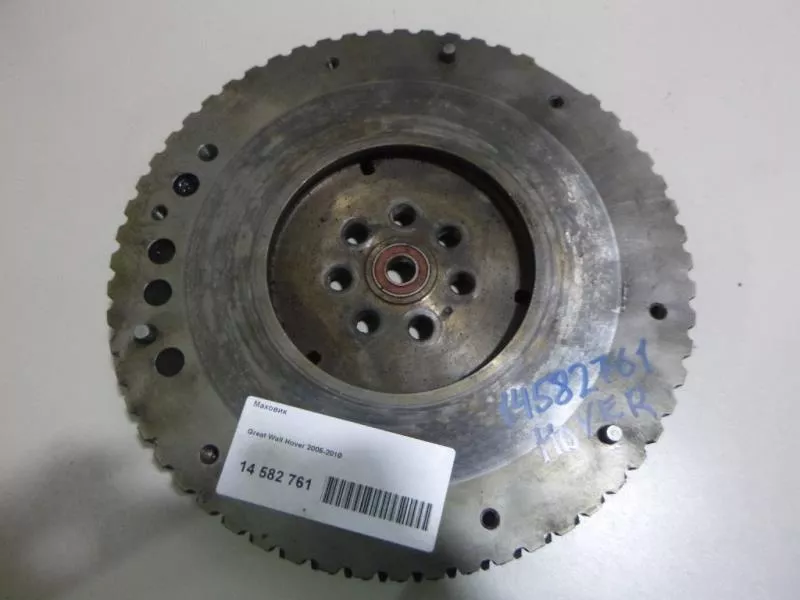 Маховик двигателя BS266631