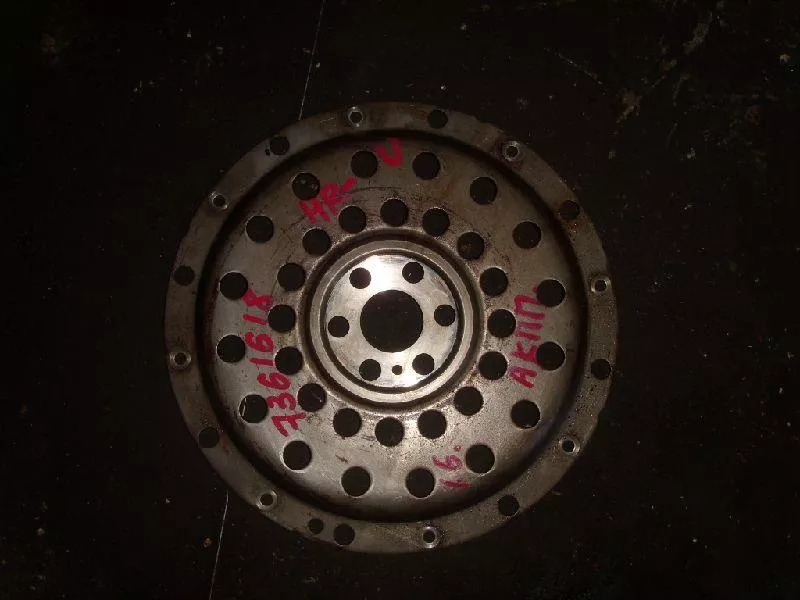 Маховик двигателя BS263877