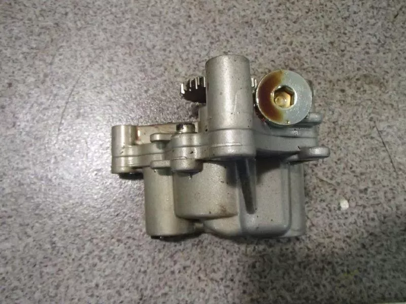 Масляный насос BS252309 Масляный насос BS252309