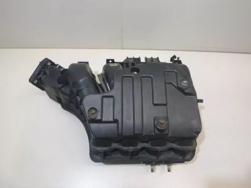 Впускной коллектор ST303165 Впускной коллектор ST303165