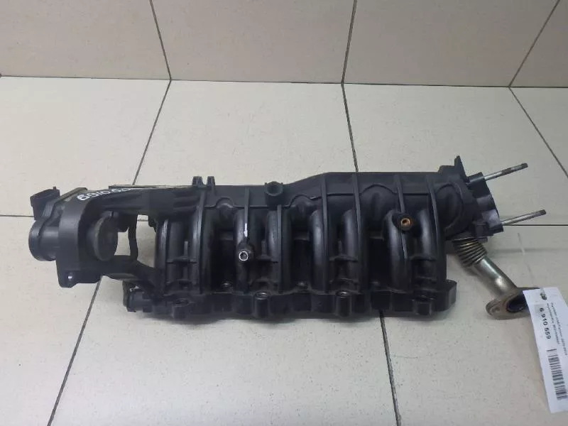 Впускной коллектор ST301553 Впускной коллектор ST301553