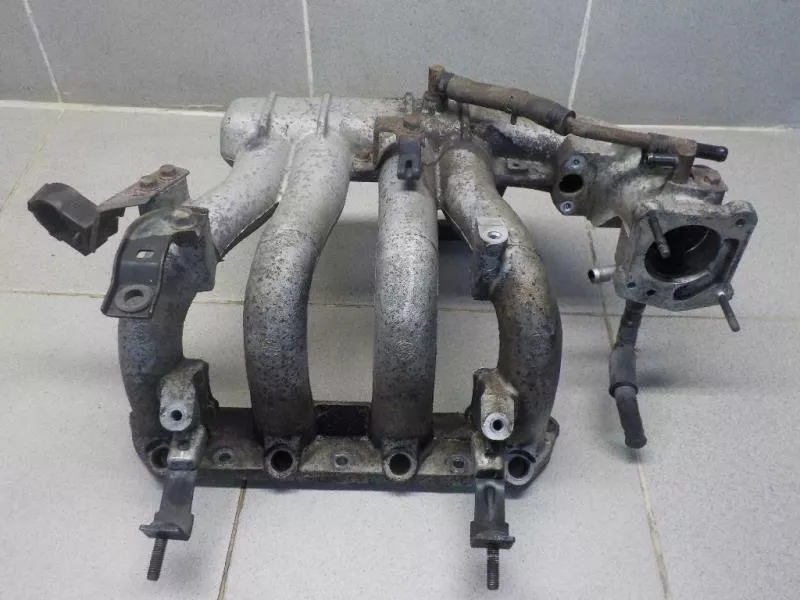 Впускной коллектор ST300881