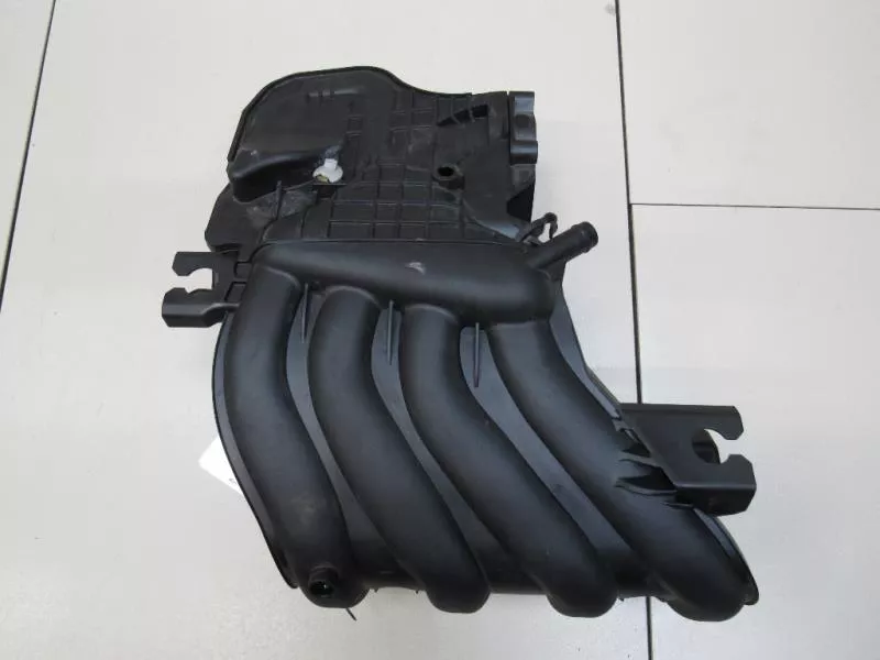 Впускной коллектор ST302402 Впускной коллектор ST302402