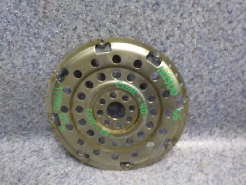 Маховик двигателя BS265175 Маховик двигателя BS265175