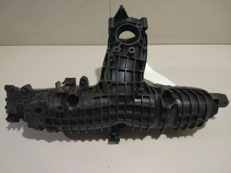 Впускной коллектор ST303202 Впускной коллектор ST303202