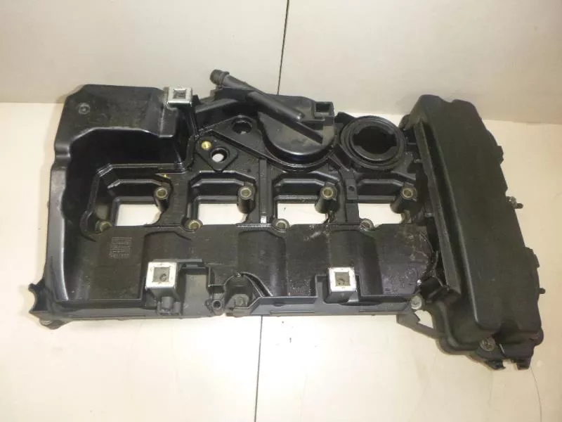 Клапанная крышка ГБЦ BS70245