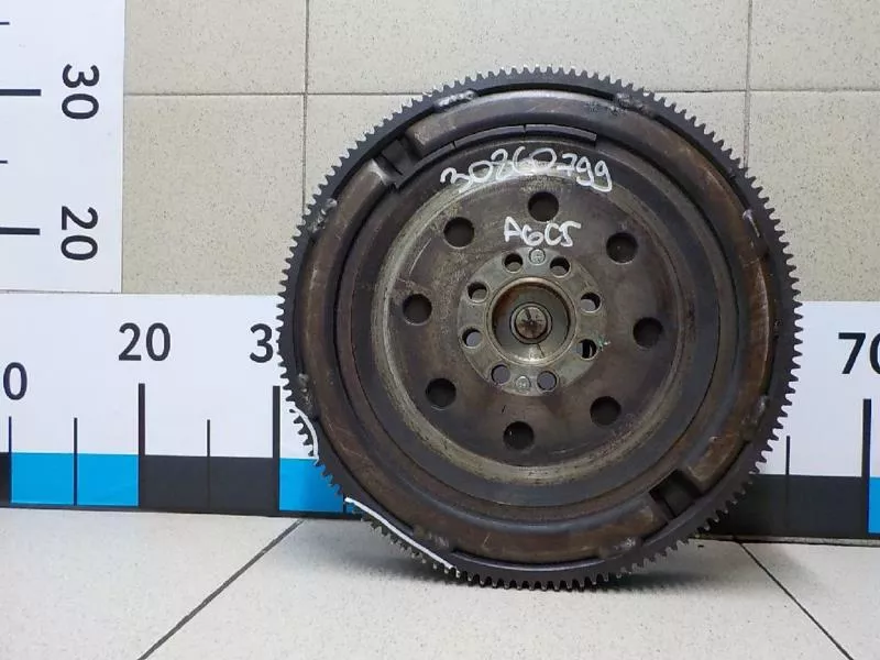 Маховик двигателя BS267663