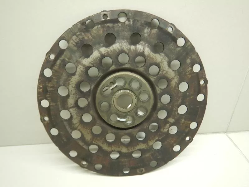 Маховик двигателя BS263603