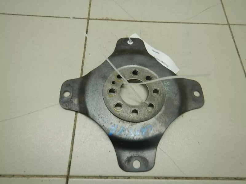 Маховик двигателя BS263677