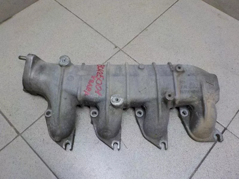 Впускной коллектор ST298198