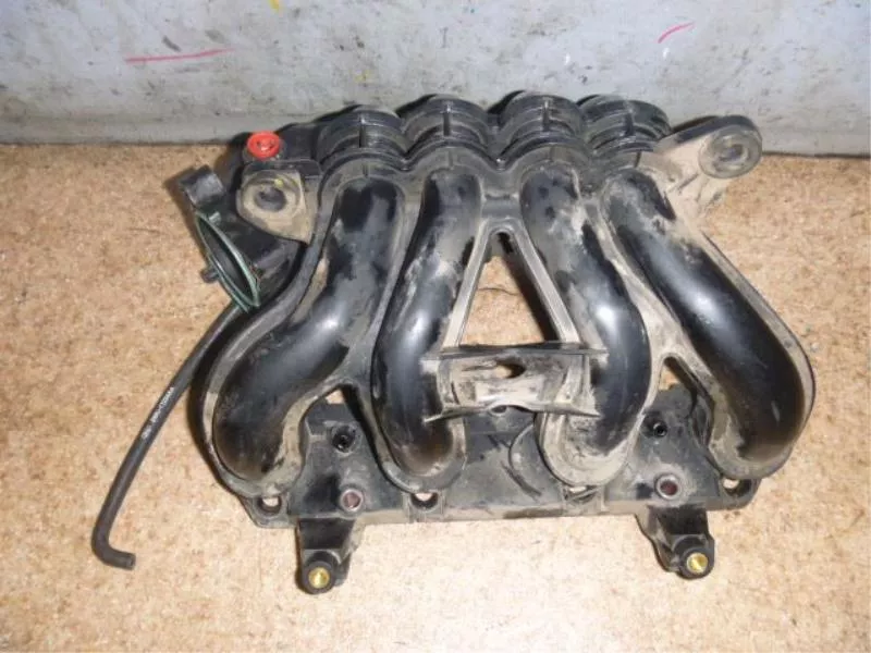 Впускной коллектор ST300070