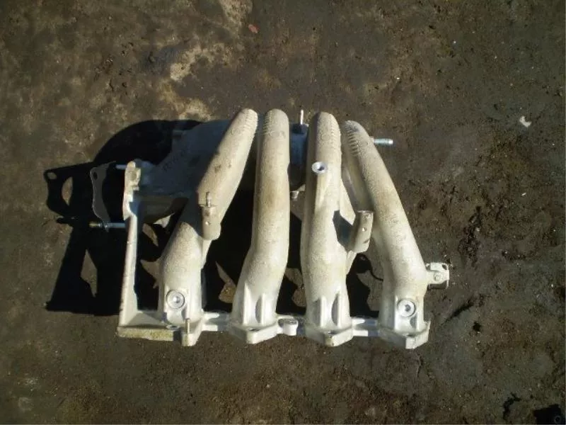 Впускной коллектор ST299990 Впускной коллектор ST299990