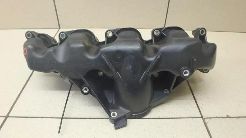 Впускной коллектор ST302105