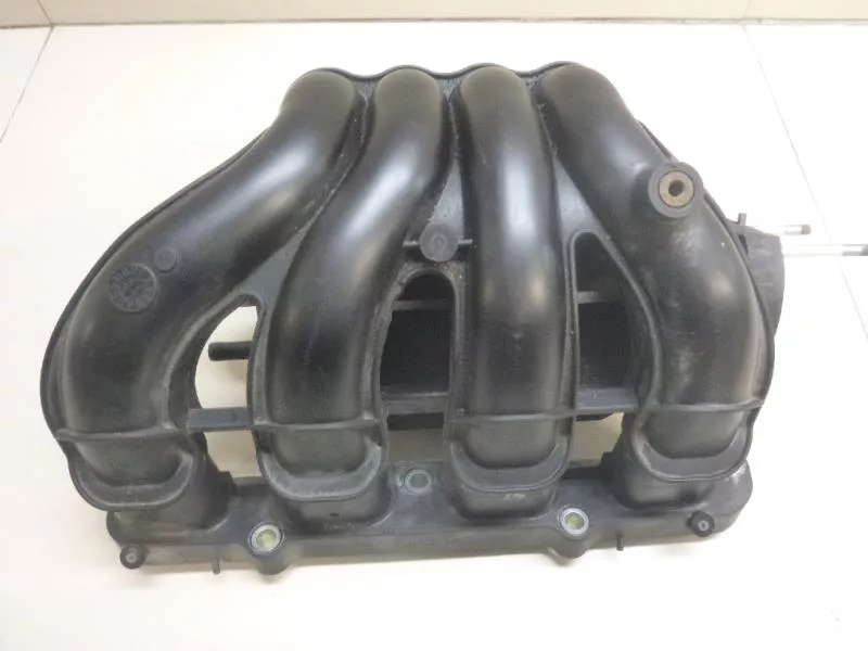 Впускной коллектор ST301150 Впускной коллектор ST301150