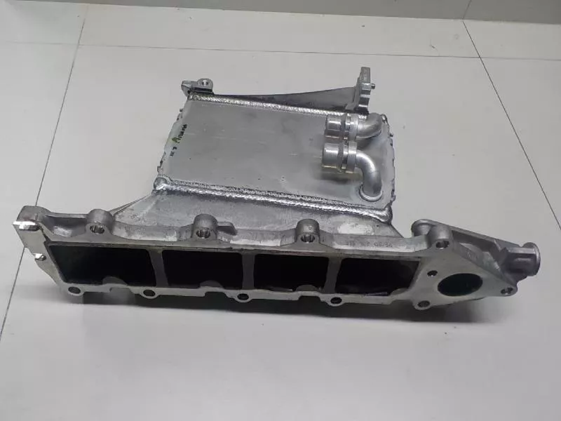 Впускной коллектор ST302853