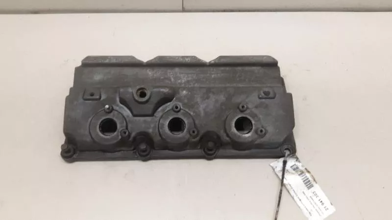 Клапанная крышка ГБЦ BS68893 Клапанная крышка ГБЦ BS68893